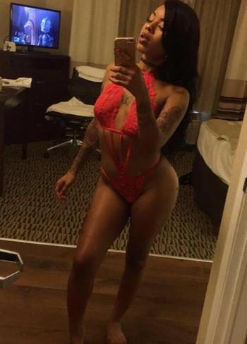 , 22  female escort, Pittsburgh