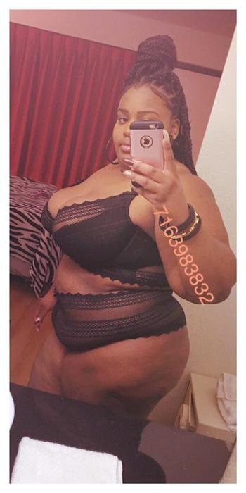 , 22  female escort, Pittsburgh