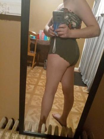 M$.V, 25  female escort, Pittsburgh