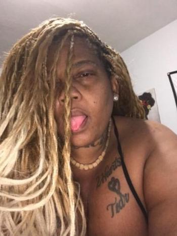 Litalove, 48  female escort, Pittsburgh