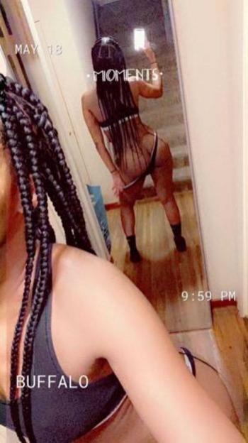 Sarah, 23  female escort, Pittsburgh