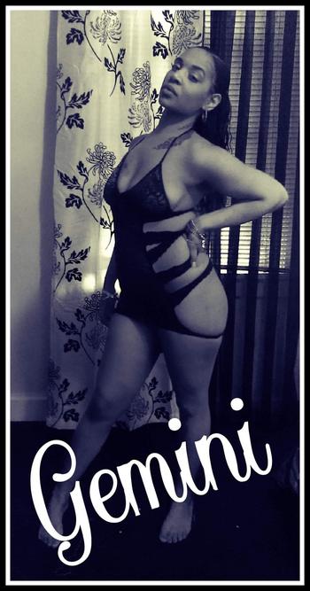 Gemini, 25 African American female escort, Pittsburgh