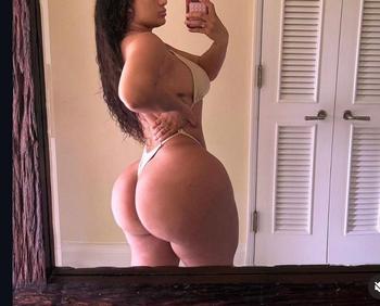 JINIFER, 27  female escort, Pittsburgh