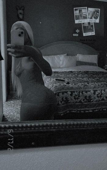 Zoey, 21  female escort, Pittsburgh