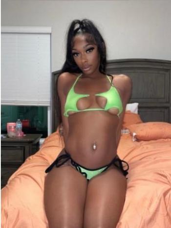 610-215-6357, 25  female escort, Pittsburgh