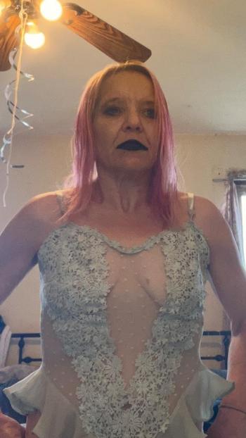 Lee, 50  female escort, Pittsburgh