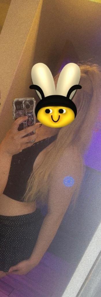 412-946-3300, 27  female escort, Pittsburgh