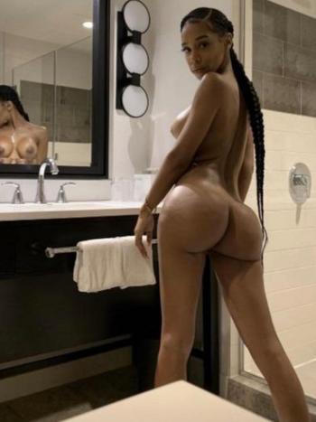 Zora, 23  female escort, Pittsburgh