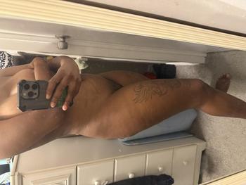 Crysanthemum, 24 African American female escort, Pittsburgh
